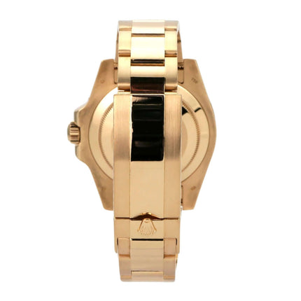 Rolex Submariner Date Gelbgold 116618LN Rückansicht der Uhr mit poliertem Gelbgoldarmband