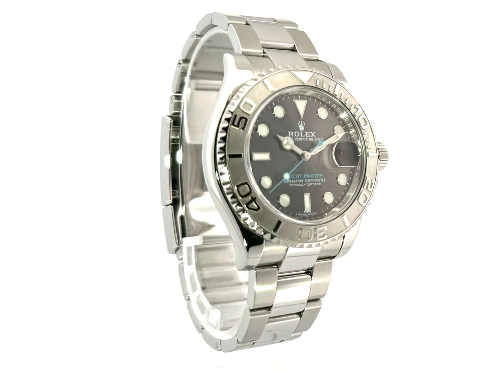 Rolex Yacht-Master 116622 Edelstahl Platin Rhodium Uhr mit 40mm poliertem Edelstahlgehäuse und Platineinsatz, 2018 Modell