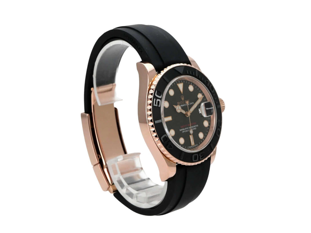 Rolex Yacht-Master 116655 Everose-Gold mit schwarzem Kautschukband und schwarzem Zifferblatt aus 2017.