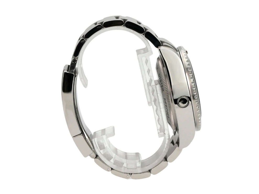 Rolex Sea-Dweller Deepsea 116660 seitliche Ansicht des Edelstahlgehäuses und Armbands.