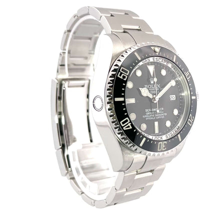 Rolex Sea-Dweller Deepsea 116660 mit poliertem und satiniertem Edelstahlgehäuse, schwarzer Keramiklünette und Oyster Edelstahlarmband.