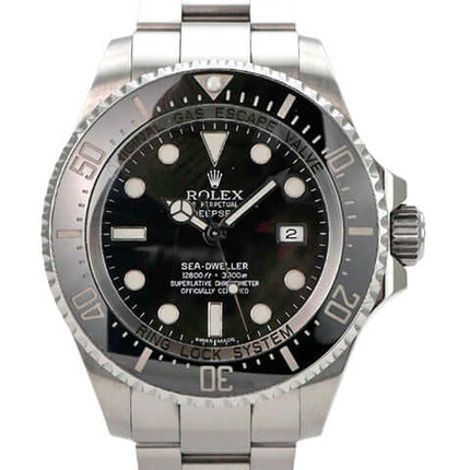 Rolex Sea-Dweller Deepsea 116660 mit schwarzem Zifferblatt und Edelstahlarmband, 44 mm Durchmesser.