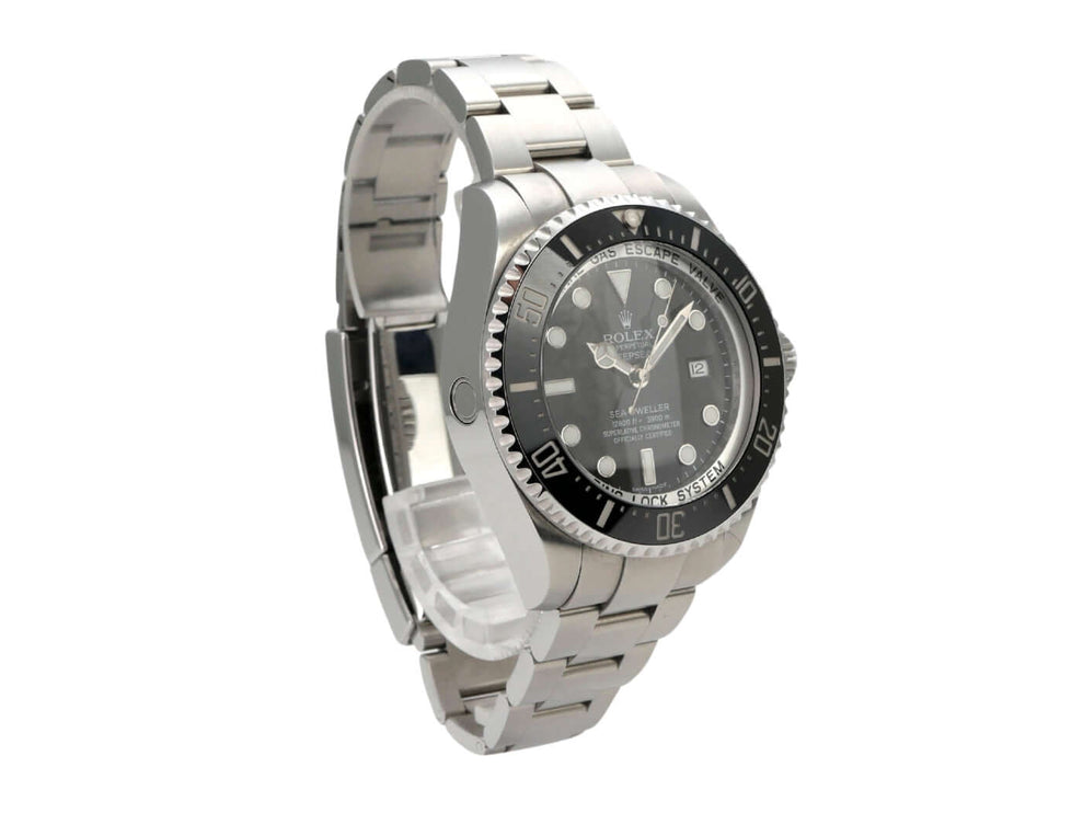Rolex Sea-Dweller Deepsea 116660 mit Edelstahlgehäuse und schwarzem Zifferblatt, 44 mm Durchmesser.