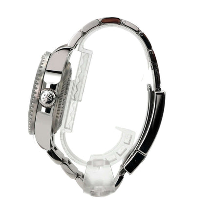 Rolex Sea-Dweller Deepsea 116660 Uhr im Profil, Edelstahl-Gehäuse und Oyster-Armband.