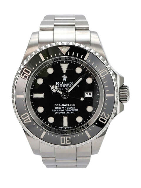 Rolex Sea-Dweller Deepsea 116660 Uhr mit schwarzem Zifferblatt und Edelstahlband, seitlich drehbare Lünette.