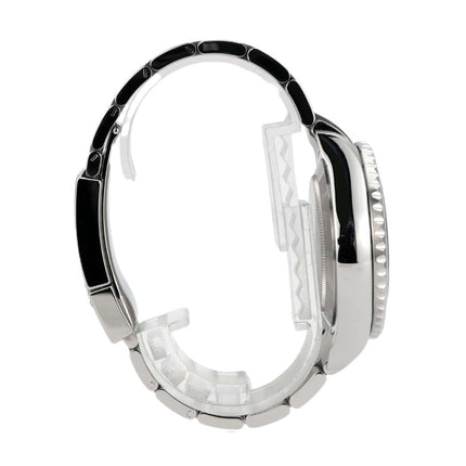 Seitliche Ansicht der Rolex Yacht-Master II 116680 Edelstahl mit Oyster-Armband und drehbarer Keramiklünette.