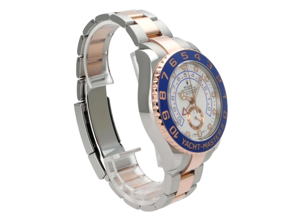 Rolex Yacht-Master II 116681 Edelstahl Everose-Gold seitliche Ansicht des Armbands und Ziffernblatts.