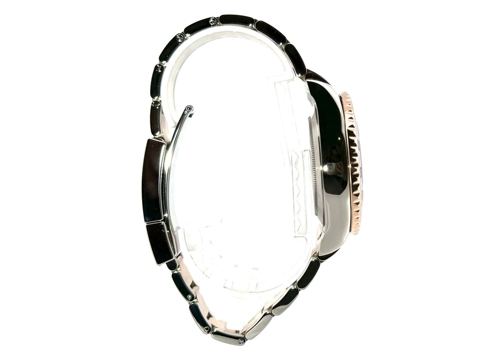 Rolex Yacht-Master II 116681 Edelstahl Everose-Gold Seitenansicht, poliertes und satiniertes Oyster Armband, blau-weiße Keramik Lünette