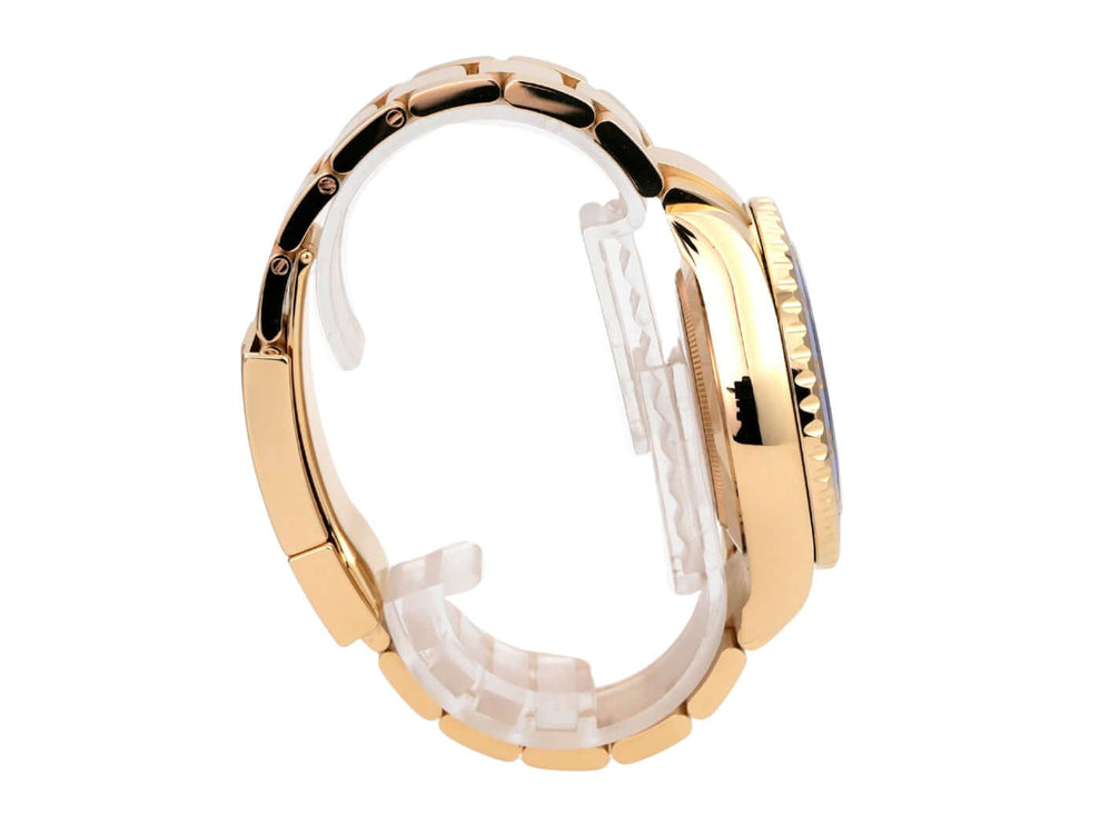 Rolex Yacht-Master II Gelbgold 116688 aus 2021, seitliche Ansicht mit 18 kt Gelbgold Gehäuse und Oyster-Armband