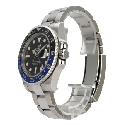 Rolex GMT-Master II Edelstahl 116710BLNR seitliche Ansicht mit schwarzem Zifferblatt und blauer Lünette