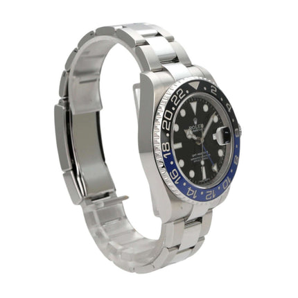 Rolex GMT-Master II Edelstahl 116710BLNR mit schwarzem Zifferblatt und blau/schwarzer Keramikuhrlünette.