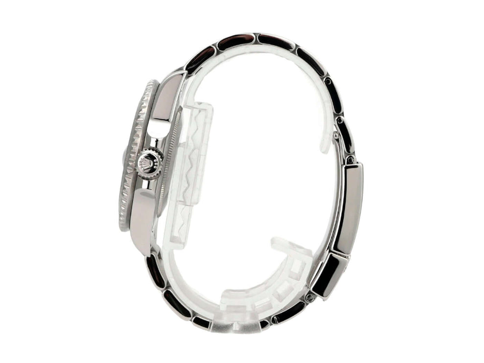 Rolex GMT-Master II Edelstahl 116710LN Uhrensicht von der Seite mit Edelstahlarmband und Sicherheitsfaltschließe.