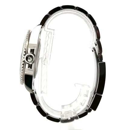 Rolex GMT-Master II Edelstahl 116710LN Seitenansicht, schwarzes Oysterarmband und drehbare Keramiklünette