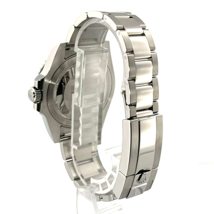 Rückseite der Rolex GMT-Master II Edelstahl 116710LN aus 2019, poliertes und satiniertes Oyster-Edelstahlband mit Sicherheitsfaltschließe.