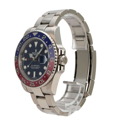 Rolex GMT-Master II Weißgold 116719BLRO Blau mit blau/roter Keramik-Lünette und 18 kt Weißgold-Armband.