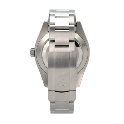 Rückansicht der Rolex Oyster Perpetual Air-King 116900 mit Edelstahlarmband und Faltschließe.