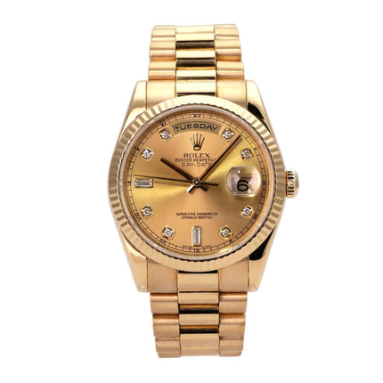 Rolex Day-Date 36 Gelbgold 118238 Champagner Diamant mit champagnerfarbenem Zifferblatt und Diamanten.