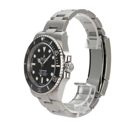 Rolex Submariner 124060 No Date aus Edelstahl, schwarzes Zifferblatt, Keramik-Lünette, Oysterband, Automatikwerk, 41 mm, Modell 2021.