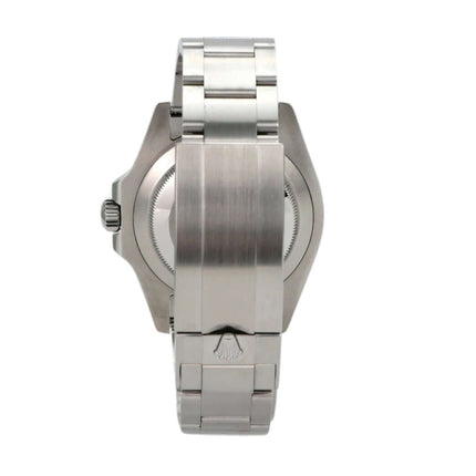 Rolex Submariner 124060 No Date in Edelstahl, Rückansicht mit Oyster Edelstahlband und Sicherheitsfaltschließe.