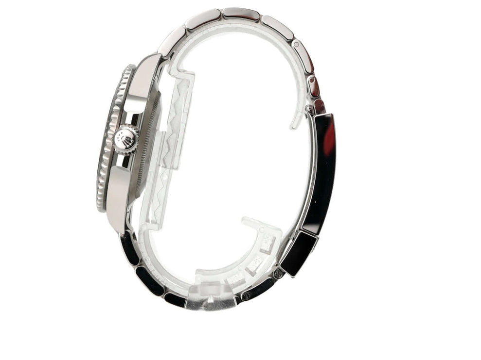 Rolex Submariner 124060 No Date, Edelstahlgehäuse, detailierte Seitenansicht der Uhr, Oyster Band