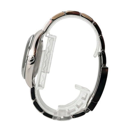 Rolex Oyster Perpetual 34 mm 124200 Candy Pink Uhr, Seitenansicht, Edelstahlarmband, poliert und satiniert.