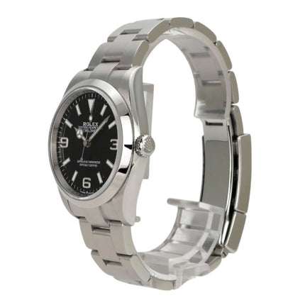 Rolex Explorer 36 Edelstahl 124270 mit schwarzem Zifferblatt und Edelstahlarmband, seitliche Ansicht.