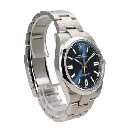 Rolex Oyster Perpetual 41 Ref. 124300 Blau Armbanduhr mit blauem Zifferblatt und Edelstahlgehäuse.