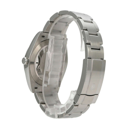 Rolex Oyster Perpetual 41 Ref. 124300 Schwarz Uhr seitlich mit Edelstahlarmband und Gehäuse.