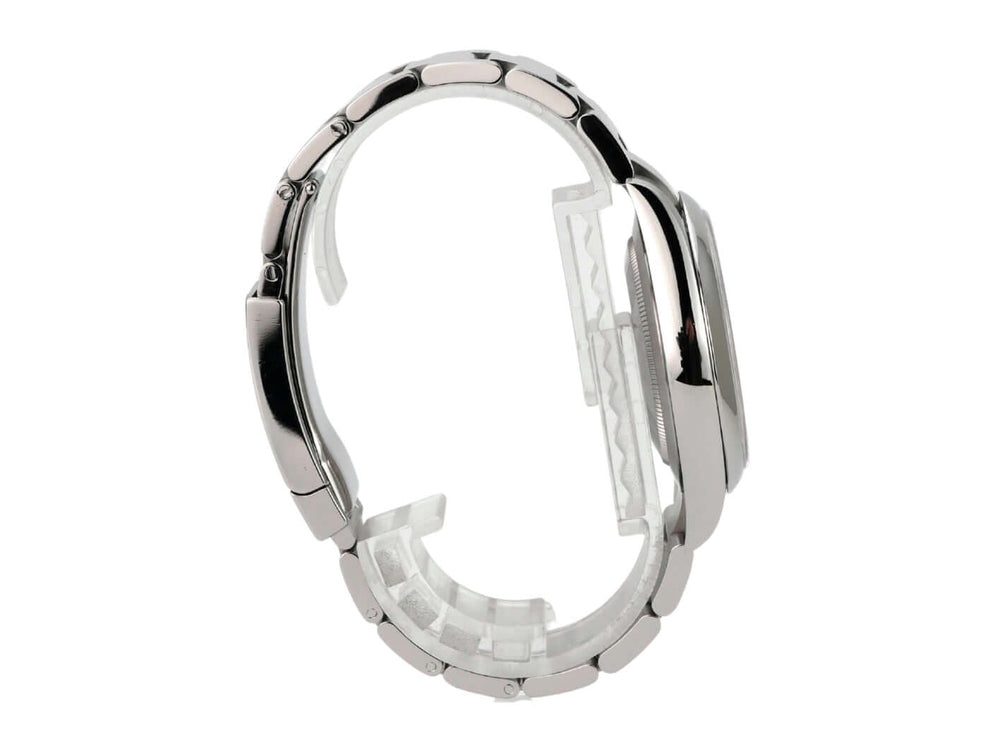 Rolex Oyster Perpetual 41 Ref. 124300 Silber seitliche Ansicht mit Edelstahlband und Gehäuse.