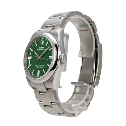 Rolex Oyster Perpetual 36 Ref. 126000 mit grünem Zifferblatt und Edelstahlarmband, in sehr gutem Zustand.