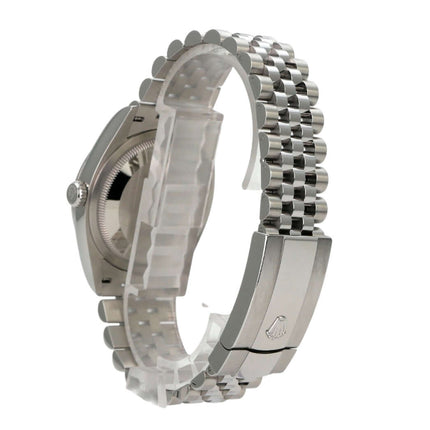 Rolex Datejust 36 Oystersteel 126200 Olivgrün Palmenmuster Jubile-Band Detailansicht des Edelstahlarmbands.