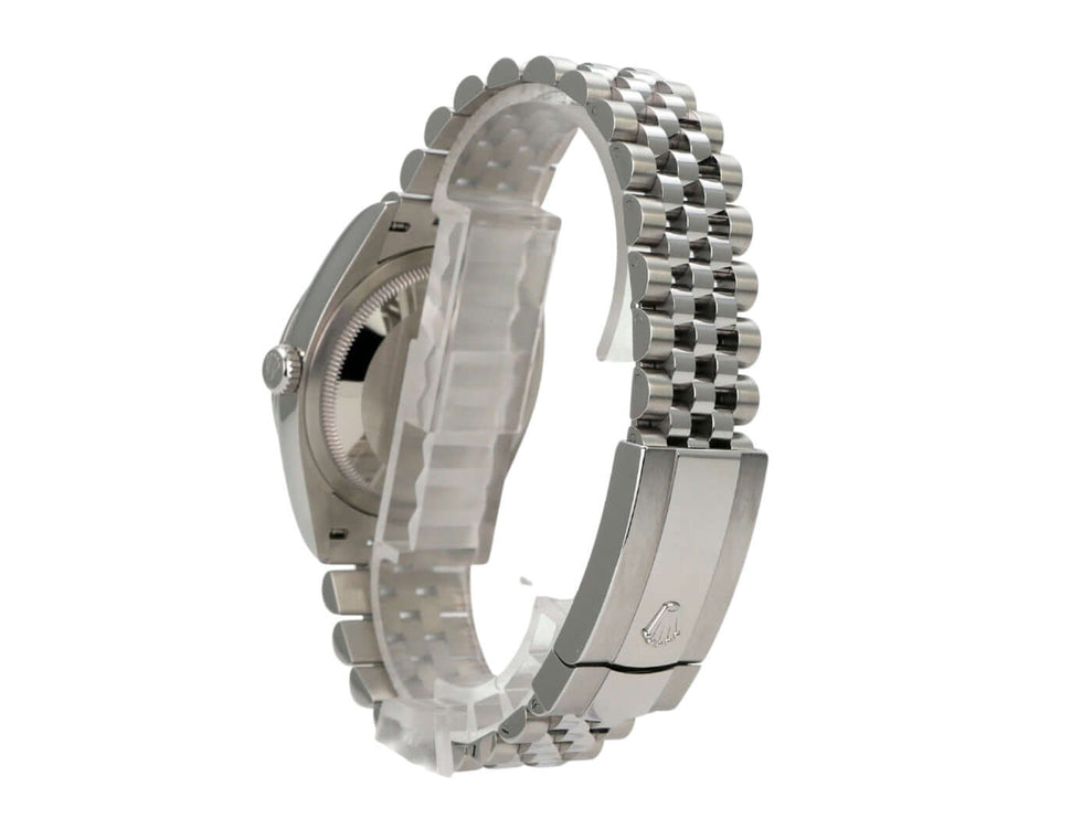 Rolex Datejust 36 Oystersteel 126200 Olivgrün Palmenmuster Jubile-Band Detailansicht des Edelstahlarmbands.