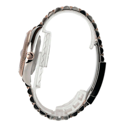 Seitenansicht der Rolex Datejust 36 126231 Pink Römisch Diamant Jubile-Band mit Edelstahl und Everose-Gold.