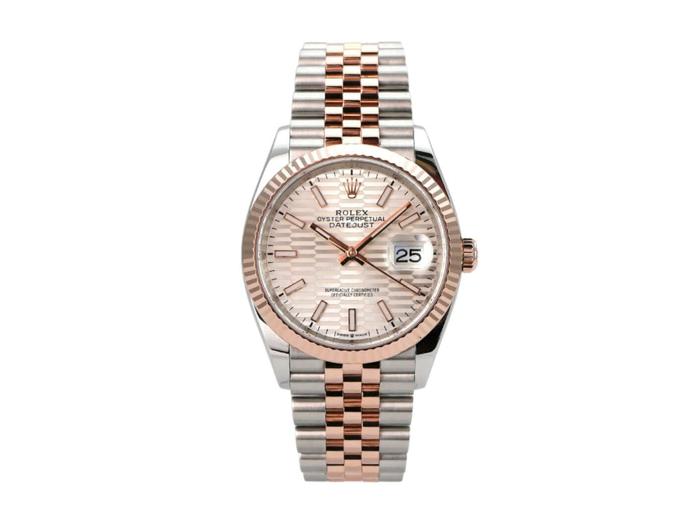 Rolex Datejust 36 Oystersteel Everose-Gold 126231 Silber Riffelmuster Jubile-Band mit silberfarbenem Zifferblatt.