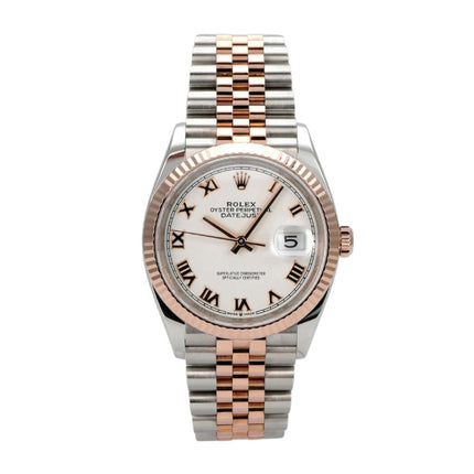 Rolex Datejust 36 Oystersteel Everose-Gold 126231 Weiß Römisch Jubile-Band auf silbernem Hintergrund