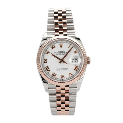 Rolex Datejust 36 in Oystersteel und Everose-Gold mit weißem Zifferblatt und römischen Ziffern, Jubile-Armband.