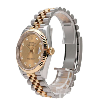 Rolex Datejust 36 126233 Champagner Diamant Jubile-Band mit Edelstahl- und Gelbgoldarmband und champagnerfarbenem Zifferblatt.