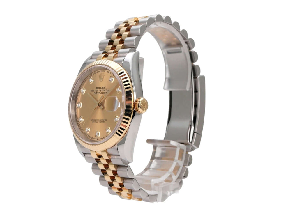 Rolex Datejust 36 126233 Champagner Diamant Jubile-Band mit Edelstahl- und Gelbgoldarmband und champagnerfarbenem Zifferblatt.