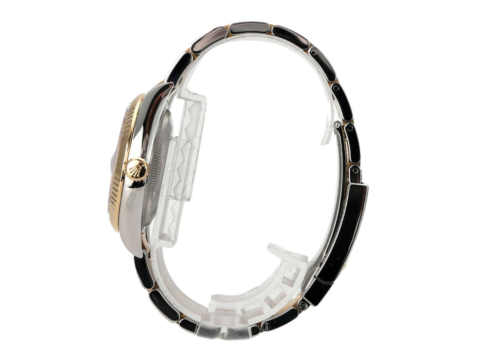 Rolex Datejust 36 Oystersteel Gelbgold 126233 Golden Palmenmuster Seite mit Edelstahl- und Gelbgold-Armband.