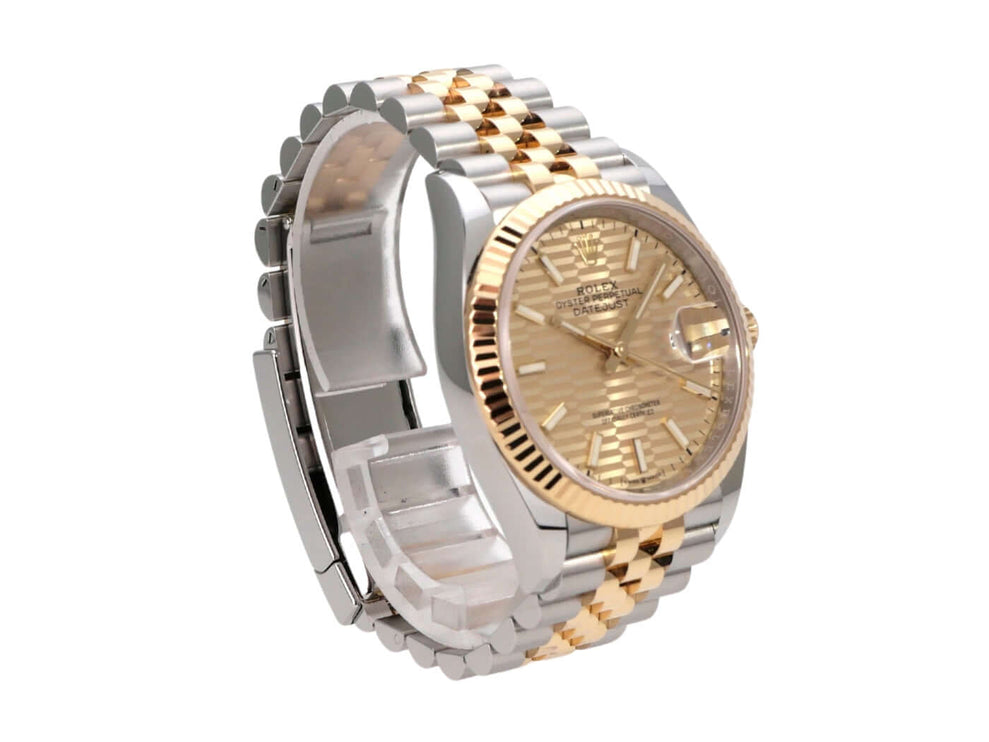 Rolex Datejust 36 Oystersteel Gelbgold 126233 Golden Riffel Jubile-Band mit goldenem Zifferblatt und Jubilé-Armband.