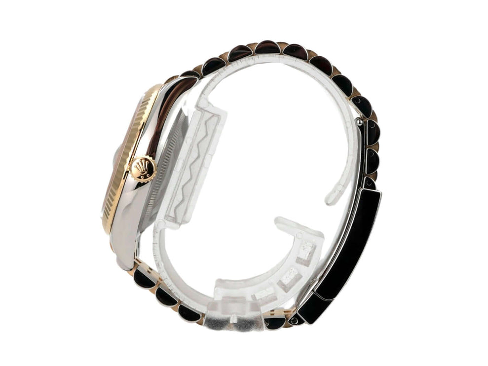 Rolex Datejust 36 Oystersteel Gelbgold 126233 Golden Riffel Jubile-Band seitliche Ansicht des Uhrenarmbands.