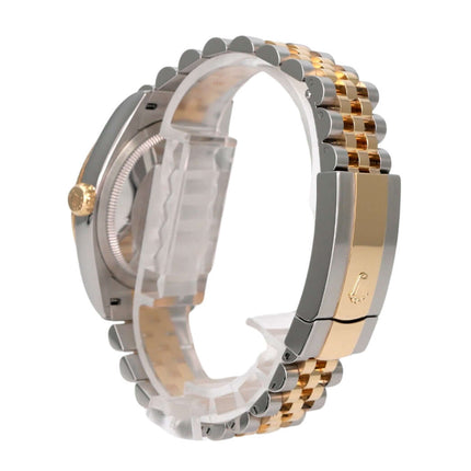Rolex Datejust 36 126233 Golden Riffel Jubile-Band Ansicht von der Seite mit Edelstahl- und Gelbgold-Armband
