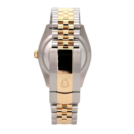 Rolex Datejust 36 126233 Golden Riffel Jubile-Band Ansicht der Rückseite mit glänzendem Jubile-Armband