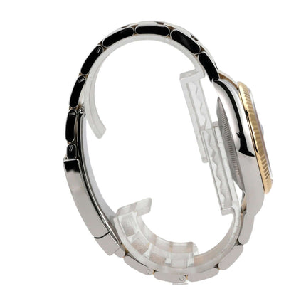 Seitenansicht des Rolex Datejust 36 in Oystersteel und Gelbgold mit Faltschließe und elegantem Design.