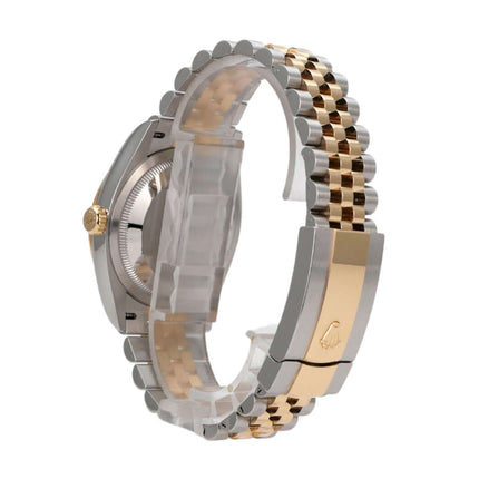 Rolex Datejust 36 Uhr mit Schwarzem Diamantzifferblatt und Jubile-Band aus Edelstahl und Gelbgold.