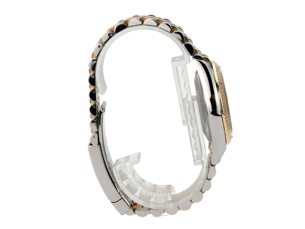 Rolex Datejust 36 126233 Schwarz Diamant Jubile-Band seitliche Ansicht mit Jubilé-Armband