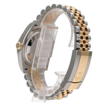 Rolex Datejust 36 126233 Schwarz Diamant Jubile-Band Seitenansicht mit Gelbgold- und Edelstahlarmband