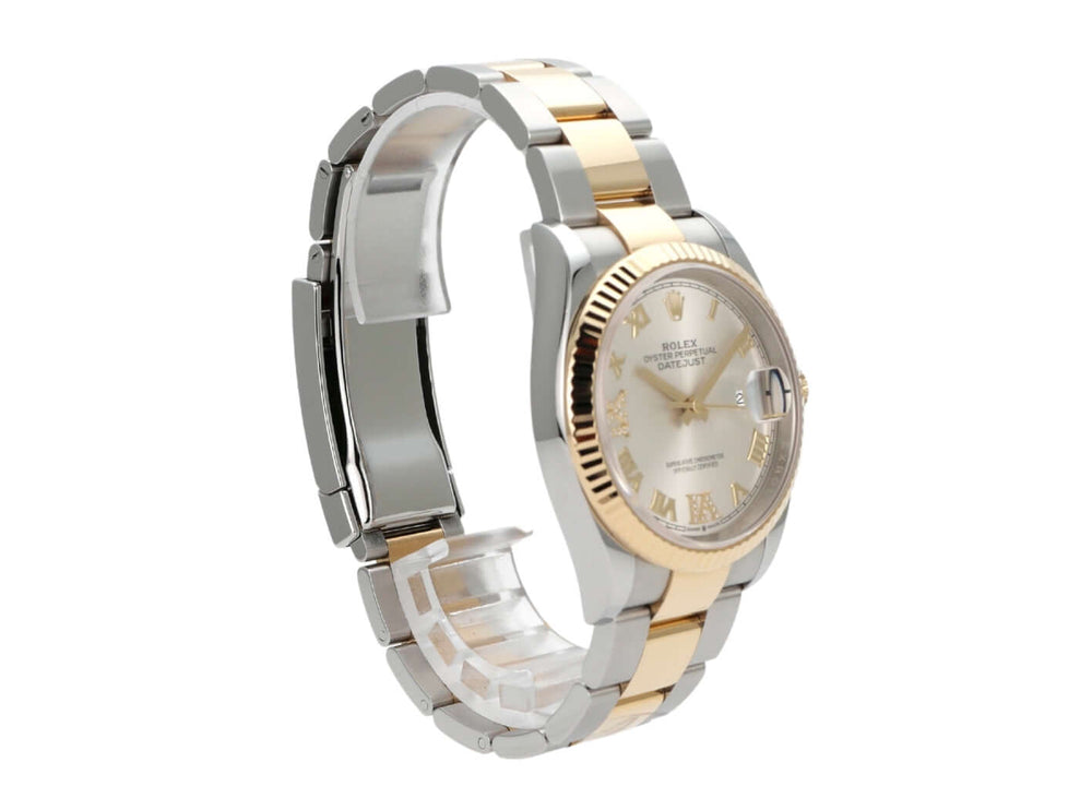 Rolex Datejust 36 Oystersteel Gelbgold 126233 mit silberfarbenem Zifferblatt und Diamanten, elegantes Design.