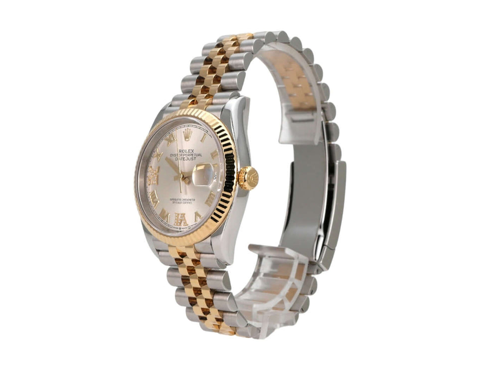 Rolex Datejust 36 Edelstahl Gold 126233 Silber R Diamant Jubile-Band Seitansicht der Uhr mit Diamanten und Jubilé-Armband.