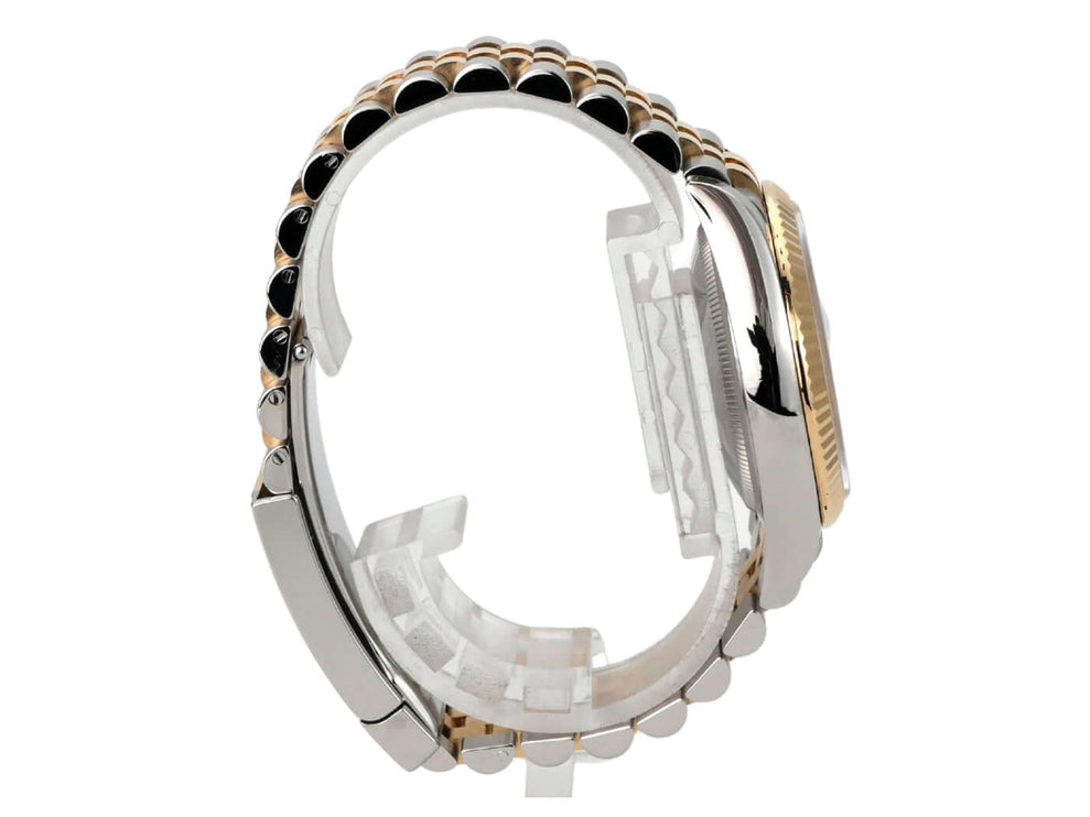 Rolex Datejust 36 Oystersteel Gelbgold 126233 Weiß Römisch Jubile-Band seitliche Ansicht des Armbands und Gehäuses.